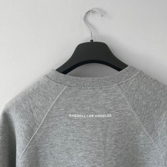 Basic sweater local brand - Picture 4 of 4